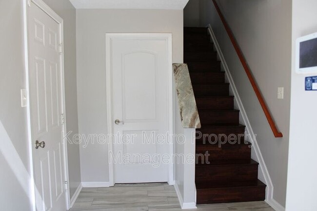 Building Photo - 9900 Prince Royal Pl