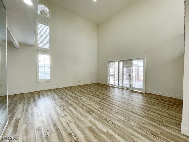 Building Photo - 7732 Crenshaw Way