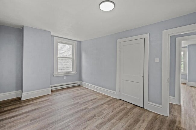 Building Photo - 138 Linnview Ave