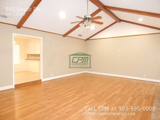 Building Photo - 905 David Dr