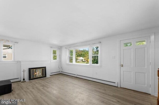 Building Photo - 245 Paxson Ave