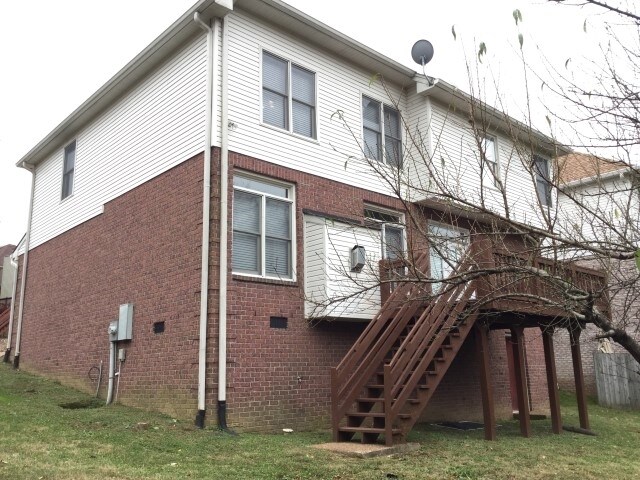 Building Photo - 905 Wonderland Pass