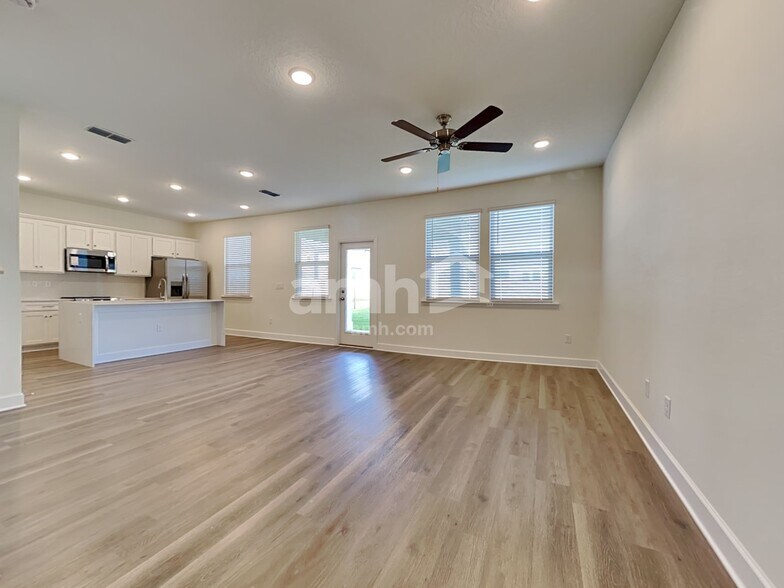 Building Photo - 2568 Spring Moss Ct