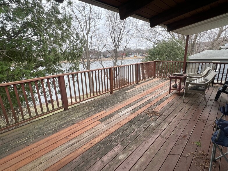 Building Photo - 136 14th St NE