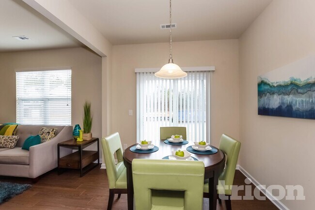 Building Photo - 2035 Aragon Lane