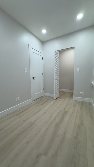 Bedroom B - 2310 W 21st St