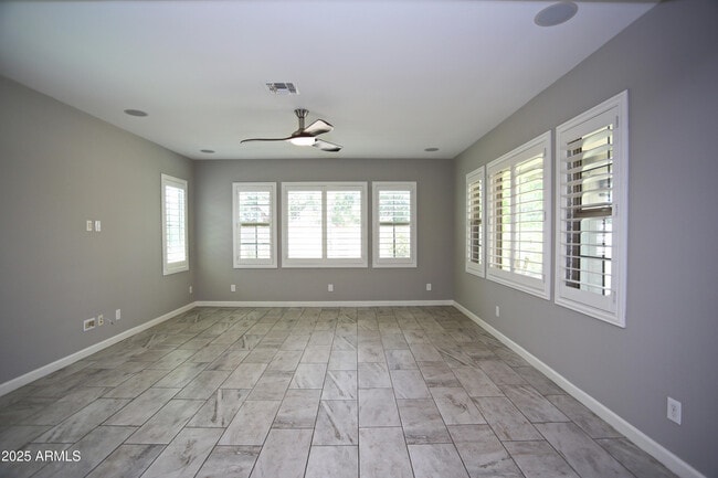 Building Photo - 4116 S Greythorne Way