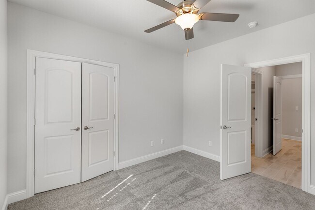 Building Photo - 500 Piper Ln