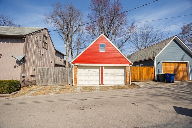 Building Photo - 357 Jackson St