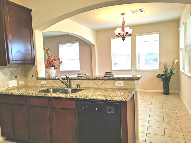 Building Photo - 2302 Waterford Park St