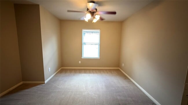 Building Photo - 4810 Bonny Loch Ln