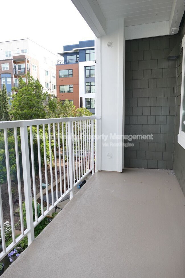 Building Photo - 1545 NW 57th St
