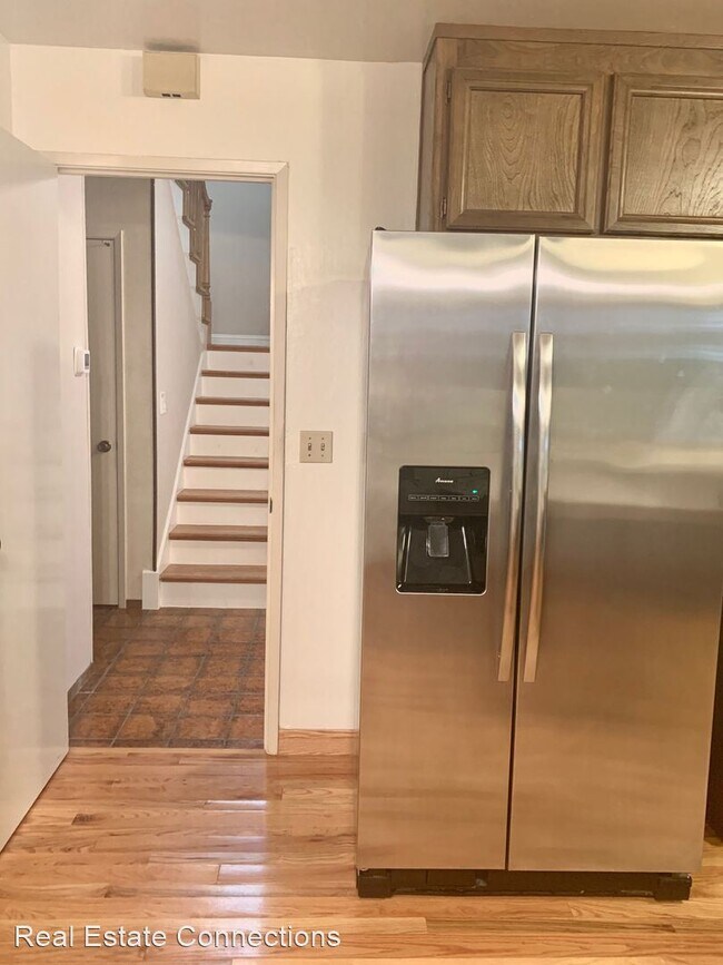 Building Photo - 6 br, 2.5 bath House - 2619 Neves Ct.