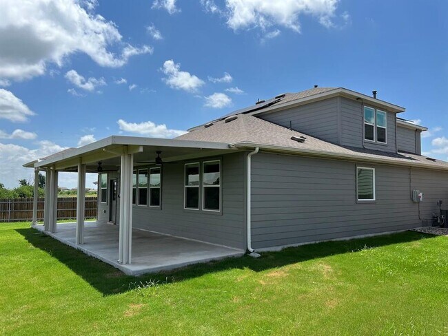 Building Photo - 1007 Sandra Ann Wy