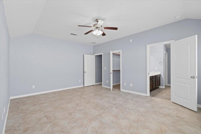 Building Photo - 388 Pond View Pass