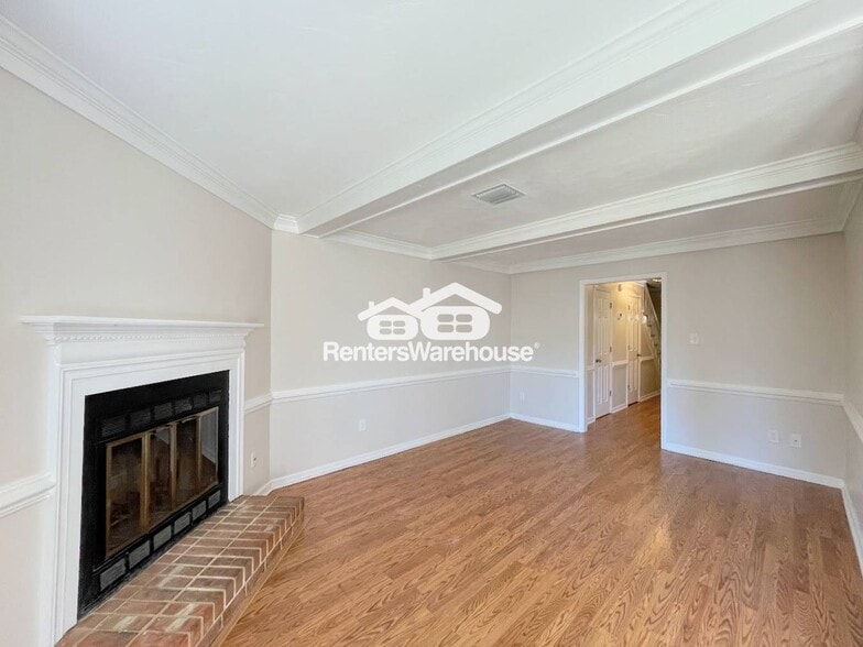 Building Photo - 447 San Roman Dr