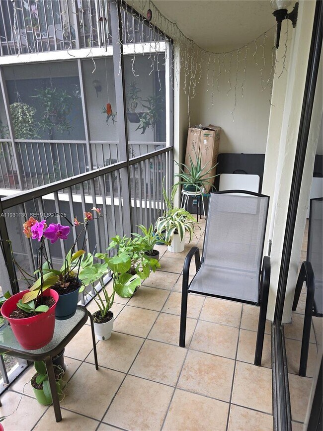 Building Photo - 8035 SW 107th Ave