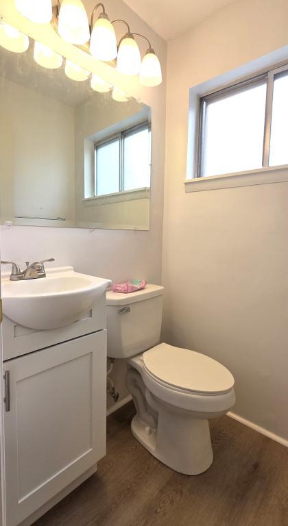 Building Photo - 220 Elizabeth St