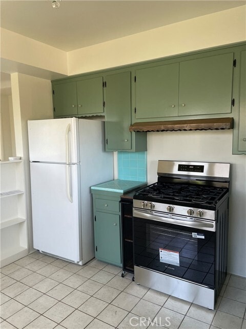 Building Photo - 332 Bluebird Canyon Dr