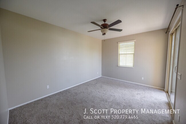 Building Photo - 17737 W Mandalay Ln