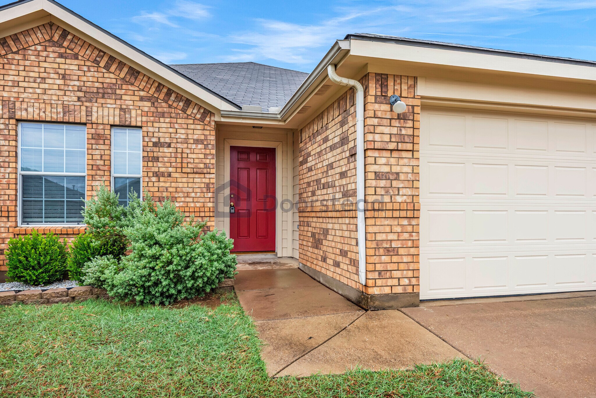 Building Photo - 523 Elk Run Dr