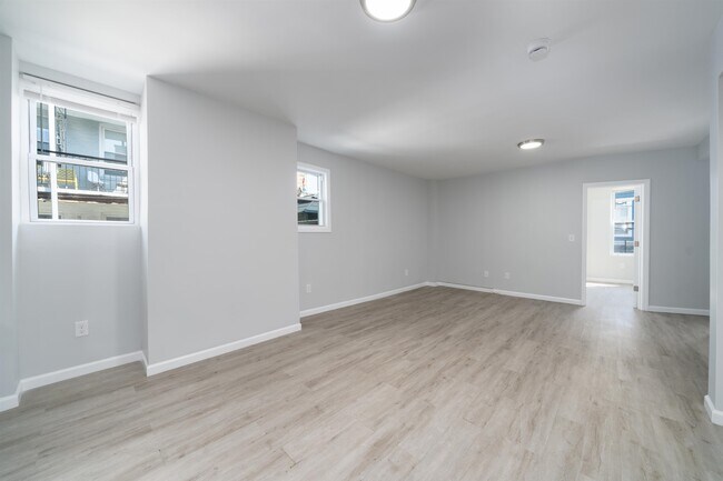 Building Photo - 408 Monastery Pl