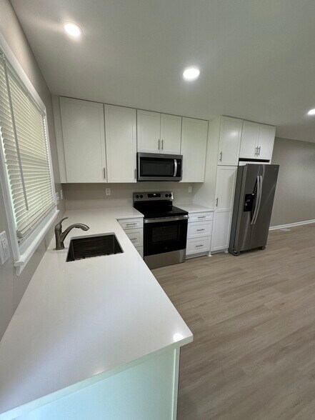 Building Photo - 1106 Toddington Dr