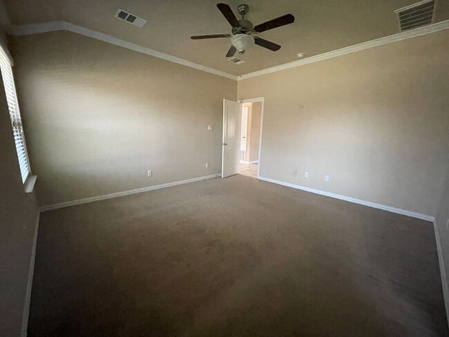 Building Photo - 6401 Alabaster Dr