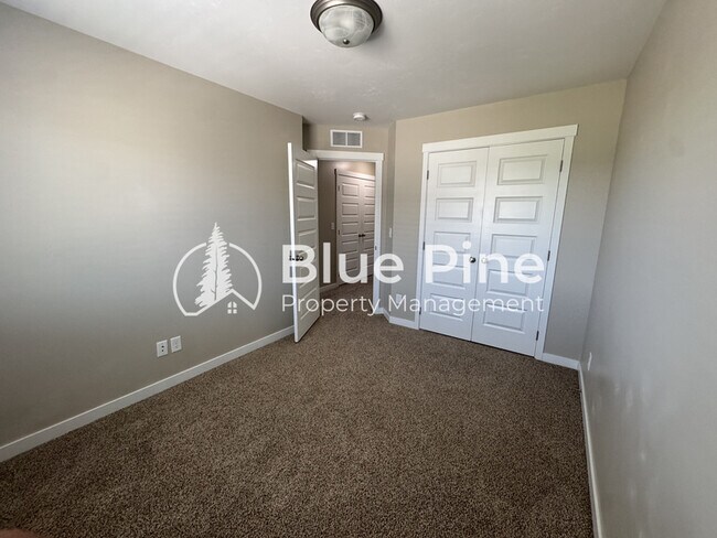Building Photo - 2829 Murwood