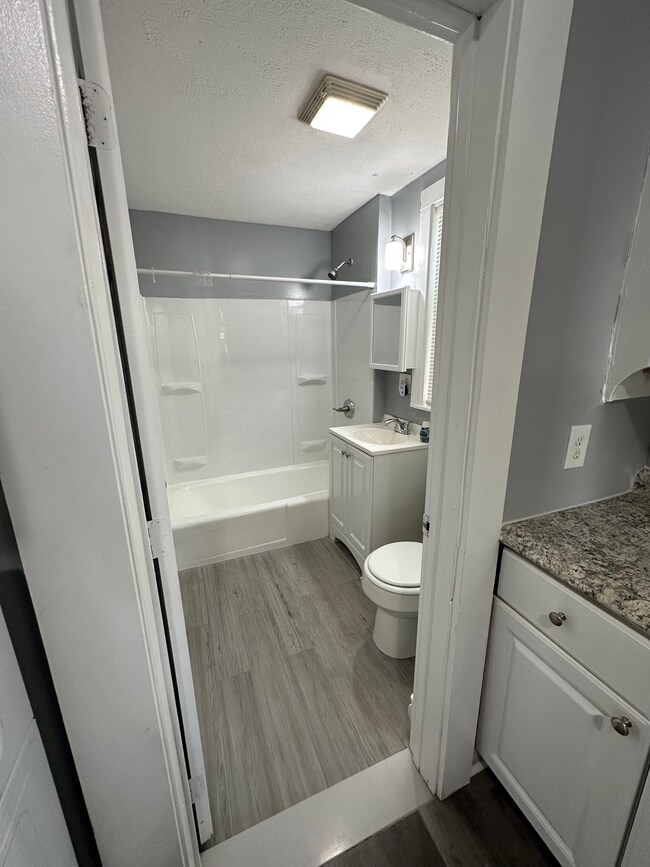 Building Photo - 66 Pecker St