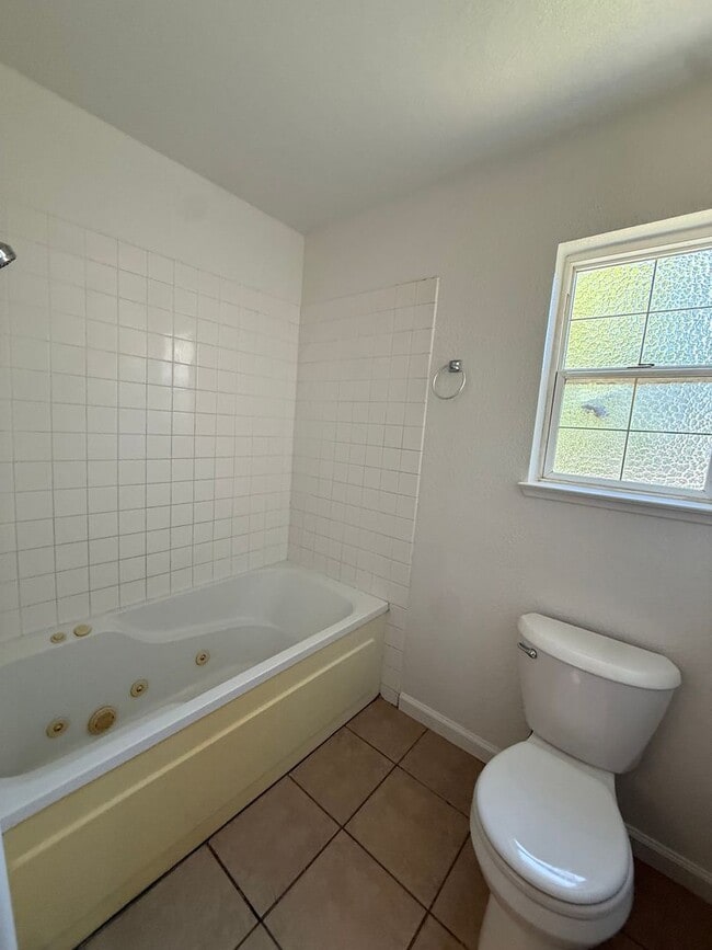 Building Photo - 4 bed | 2.5 bath | 1712 SF | 2 Car Garage | Two Story | Tenant pays $175 monthly for WS&G