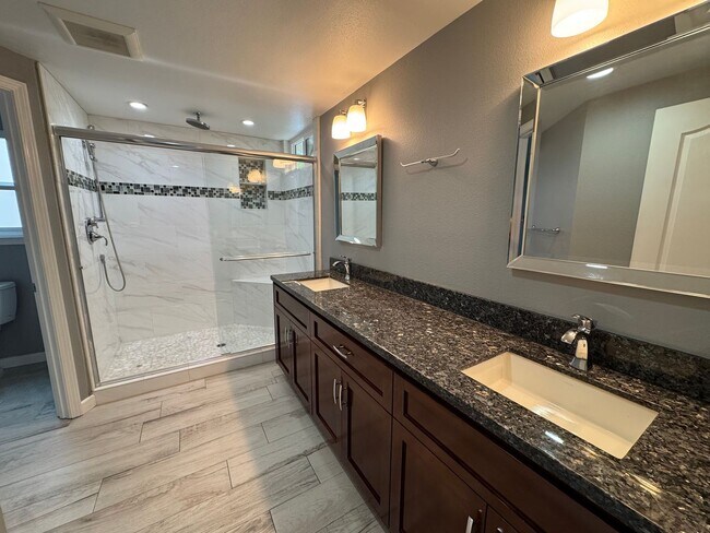 Building Photo - Agoura Hills Gem with Private Yard & HOA Pool