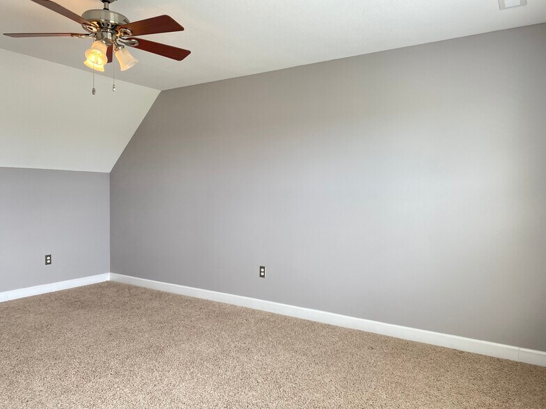 Building Photo - 122 Azalea Rdg