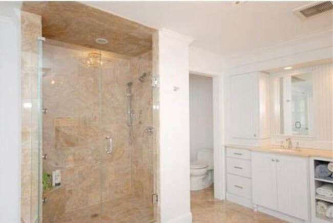 Building Photo - 160 Grant St