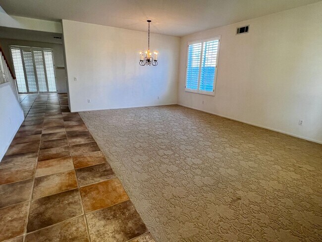 Building Photo - Spacious 4-Bedroom Murrieta Home with Loft & 3-Car Garage
