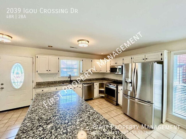 Building Photo - 2039 Igou Crossing Dr