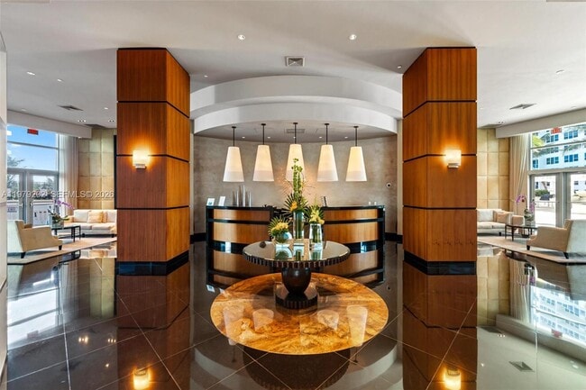 Building Photo - 3101 S Ocean Dr