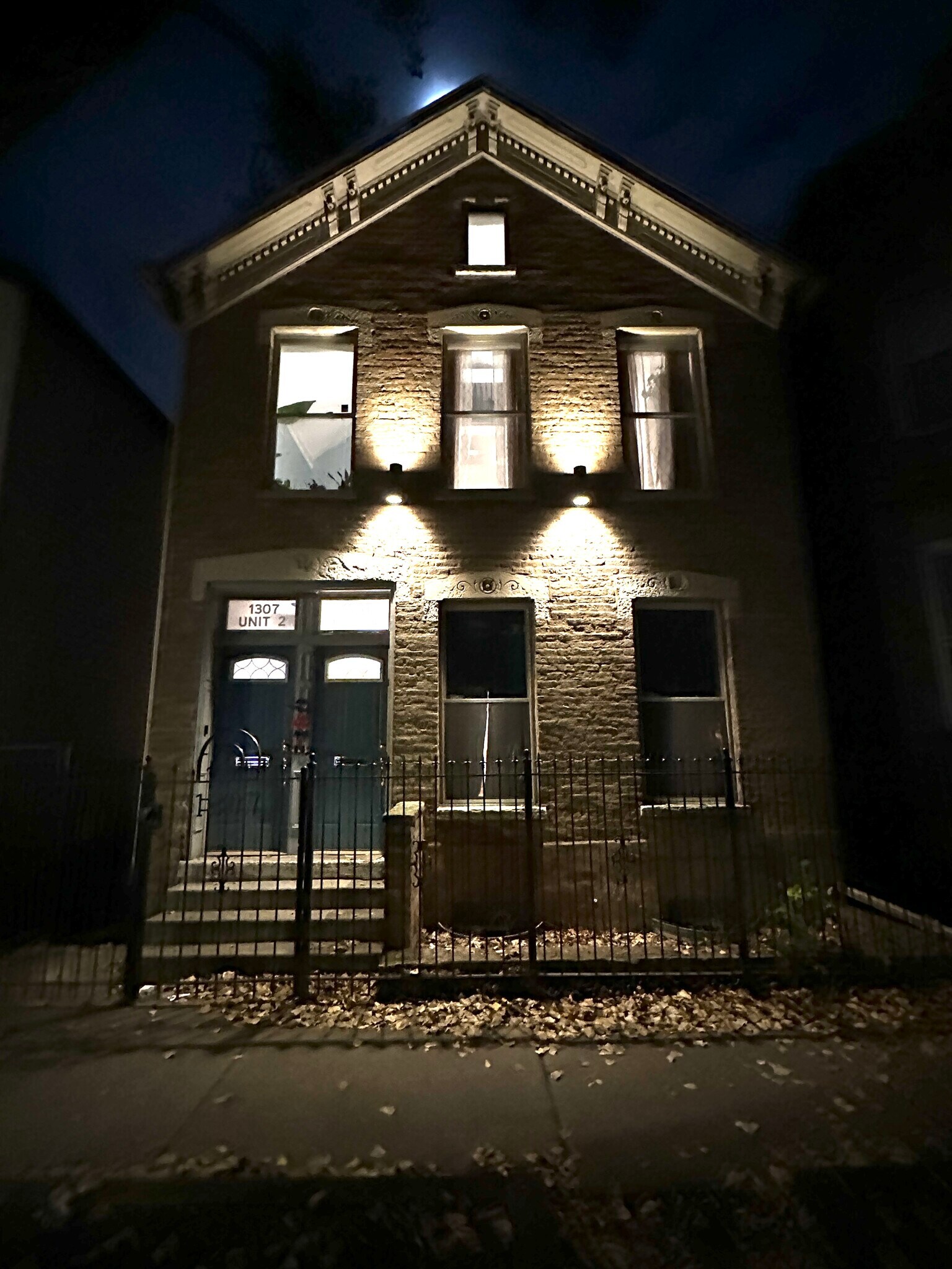 Building Photo - 1307 W Fillmore St