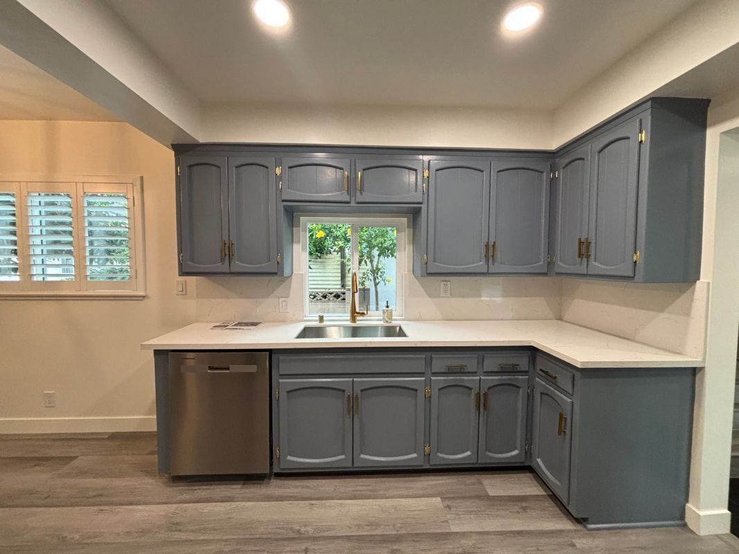 Building Photo - 8356 Vanalden