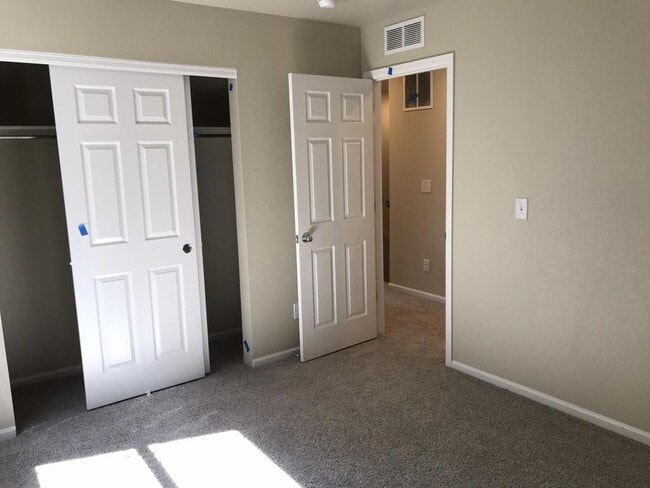 Building Photo - 15816 E Otero Ave