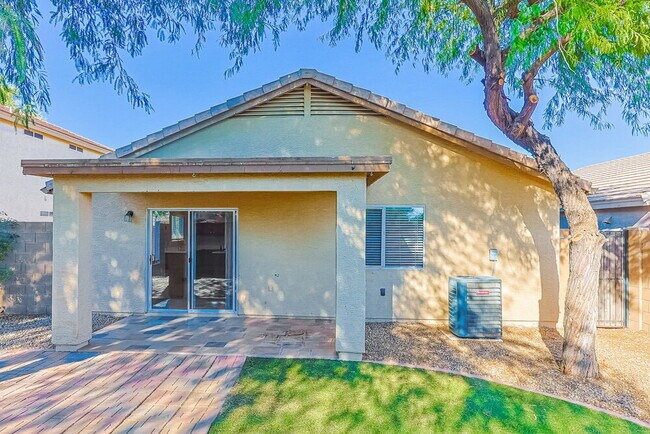 Building Photo - 1465 E Rolls Rd