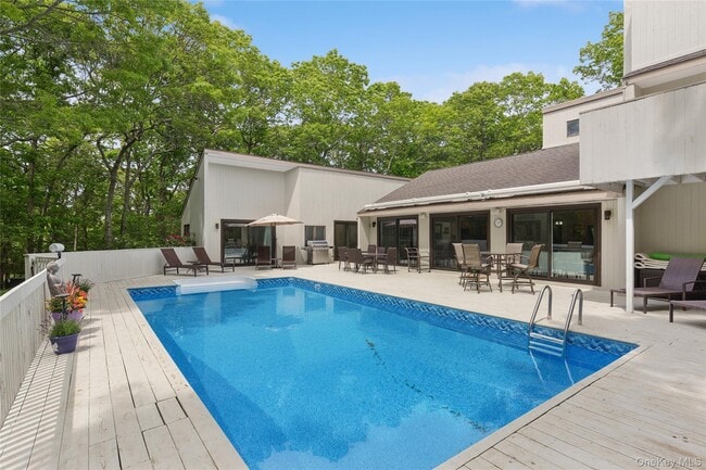 Building Photo - 18 Quail Run