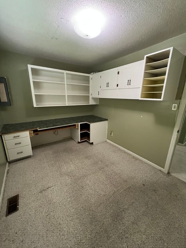 Building Photo - 112 Mina Dr