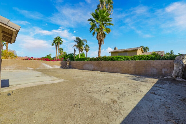 Building Photo - 45930 Las Colinas