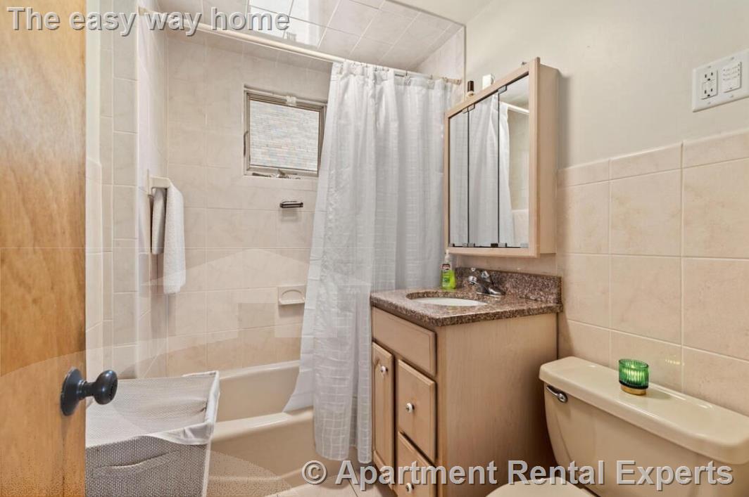 Building Photo - 38 George St