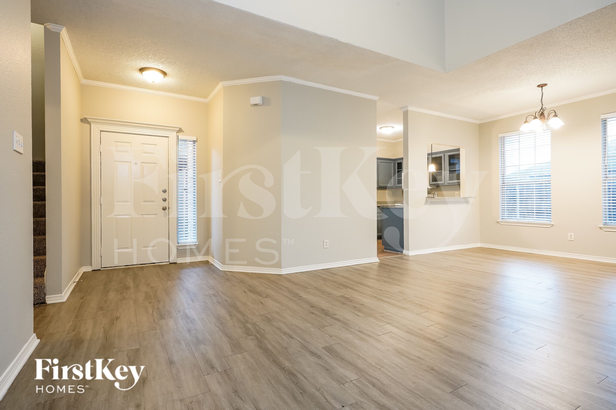 Building Photo - 1150 Lombard Ln