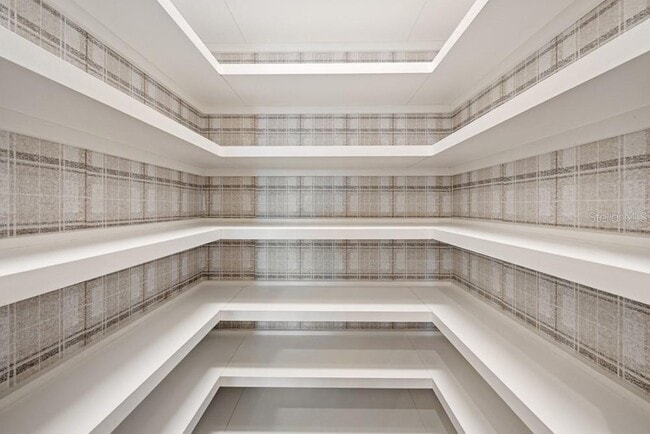 Building Photo - 15699 Panther Lake Dr