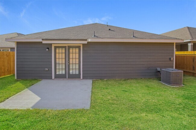 Building Photo - 21095 Titian Dr.