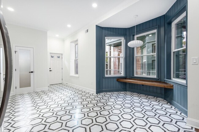 Building Photo - 1925 N 32nd St