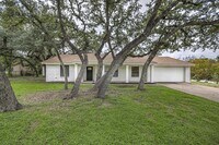 Building Photo - 513 Santa Clara Rd